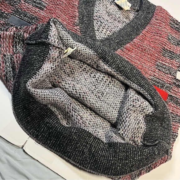 Vtg La Différence Mens 4 Wool V-Neck Sweater Laine Alpaca Mohair Blend Red Black - Picture 10 of 13